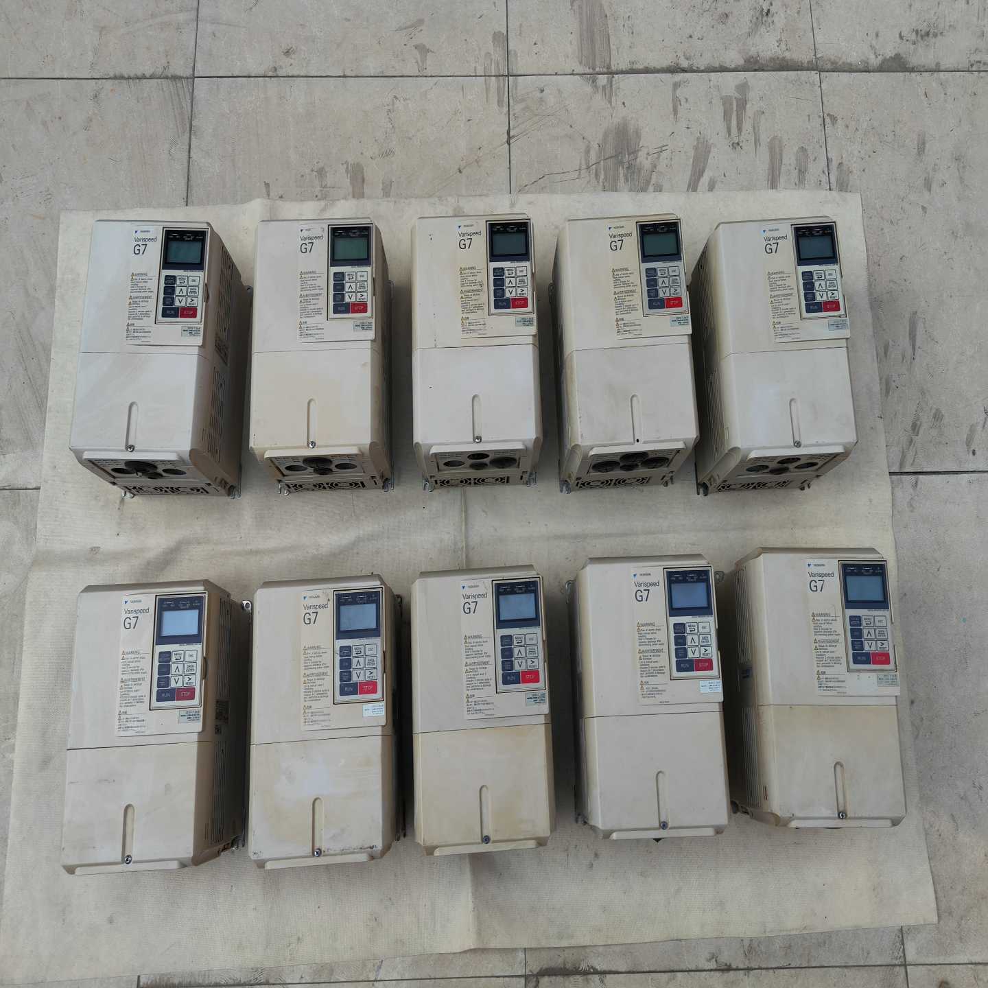 【议价】安川CIMR-G7A27P57.5KW220V的G7变频适用