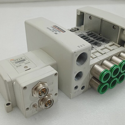 Dispositif SMC EX250 SI Avec Manifold SMC IVV5QC4104C16FSDLO