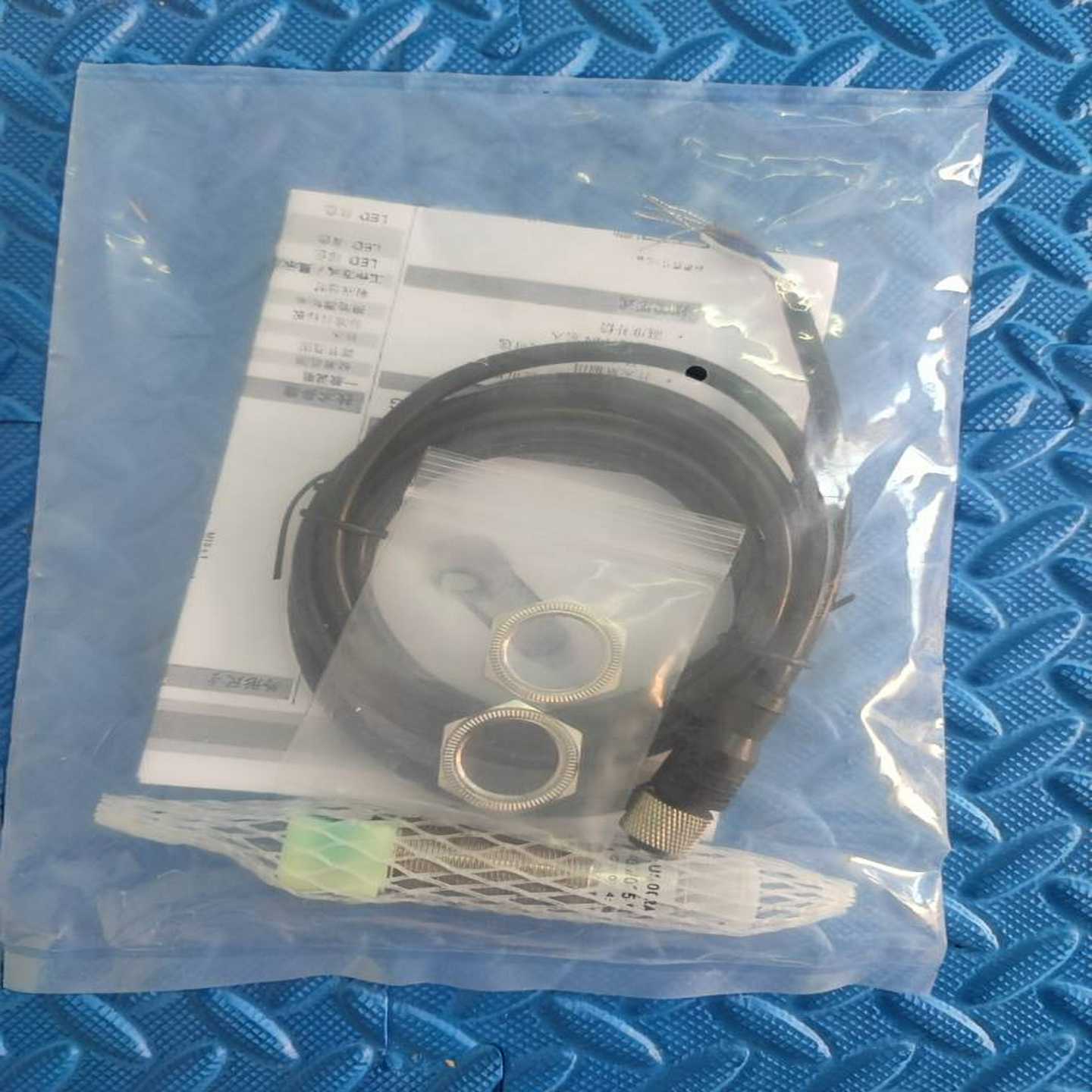 全新原装BUS002ABUSW18M1-GPXI-03/-议价