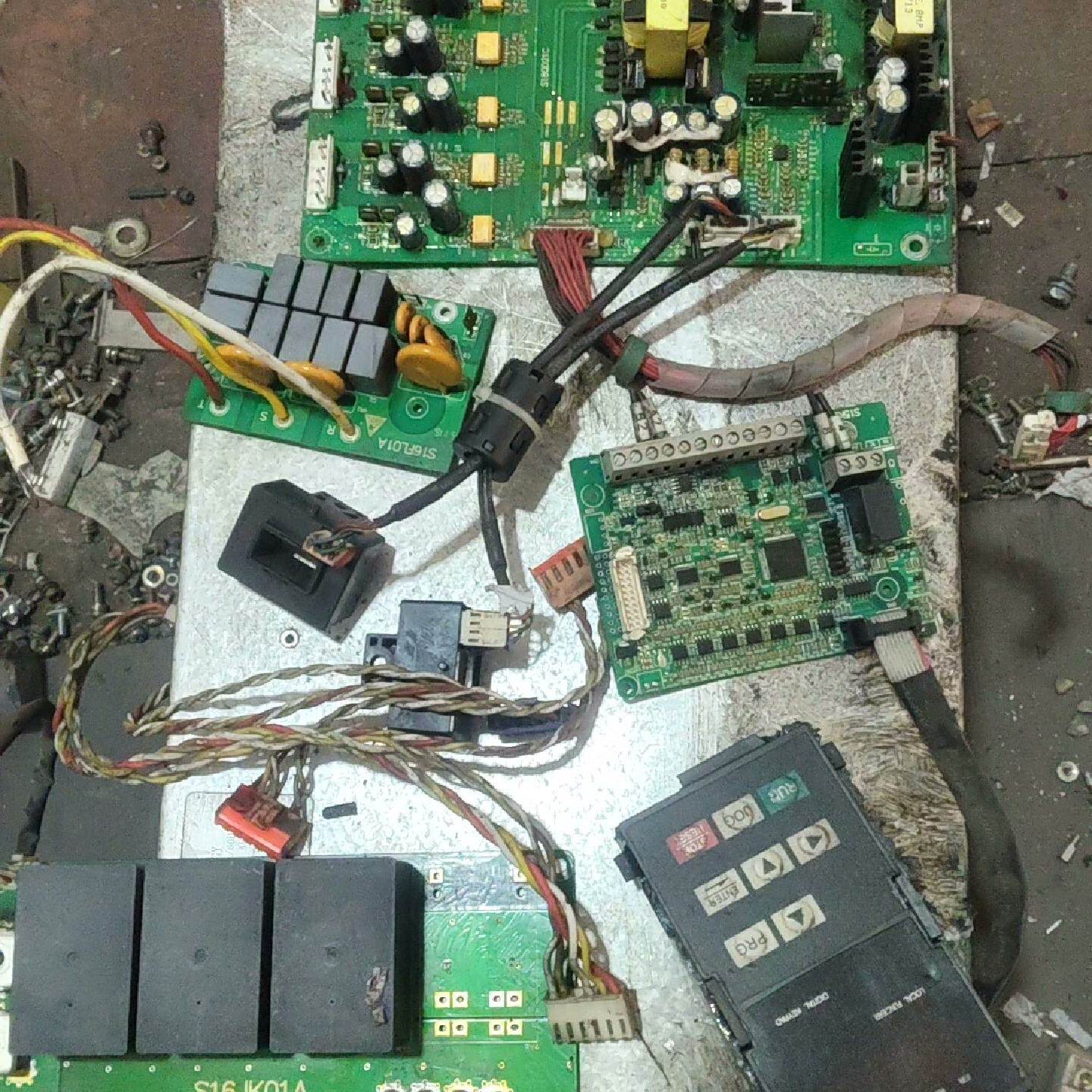议价众辰Z2400T45GY变频器380V45KW主板和驱议价