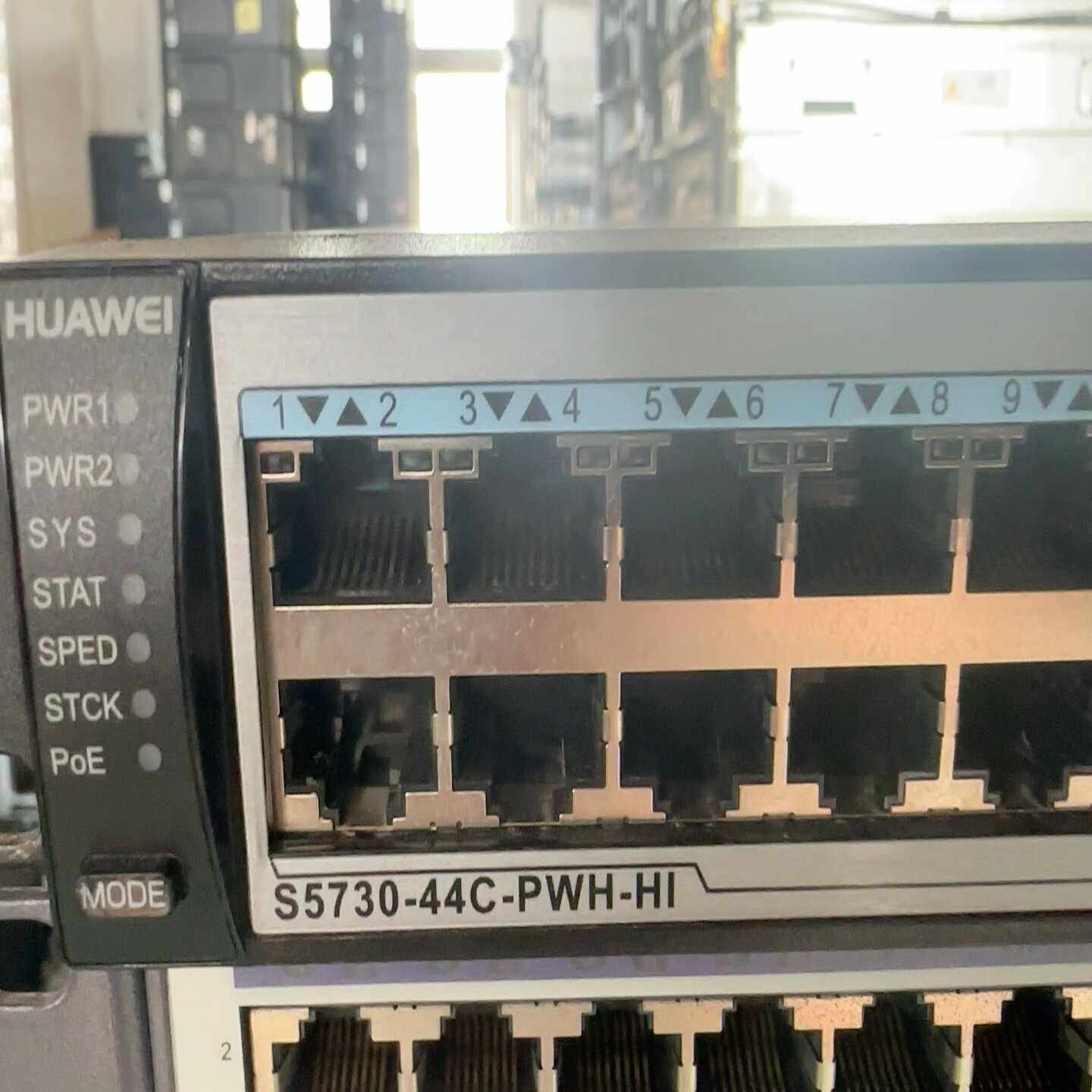 议价570-4--I24个4口万兆适用