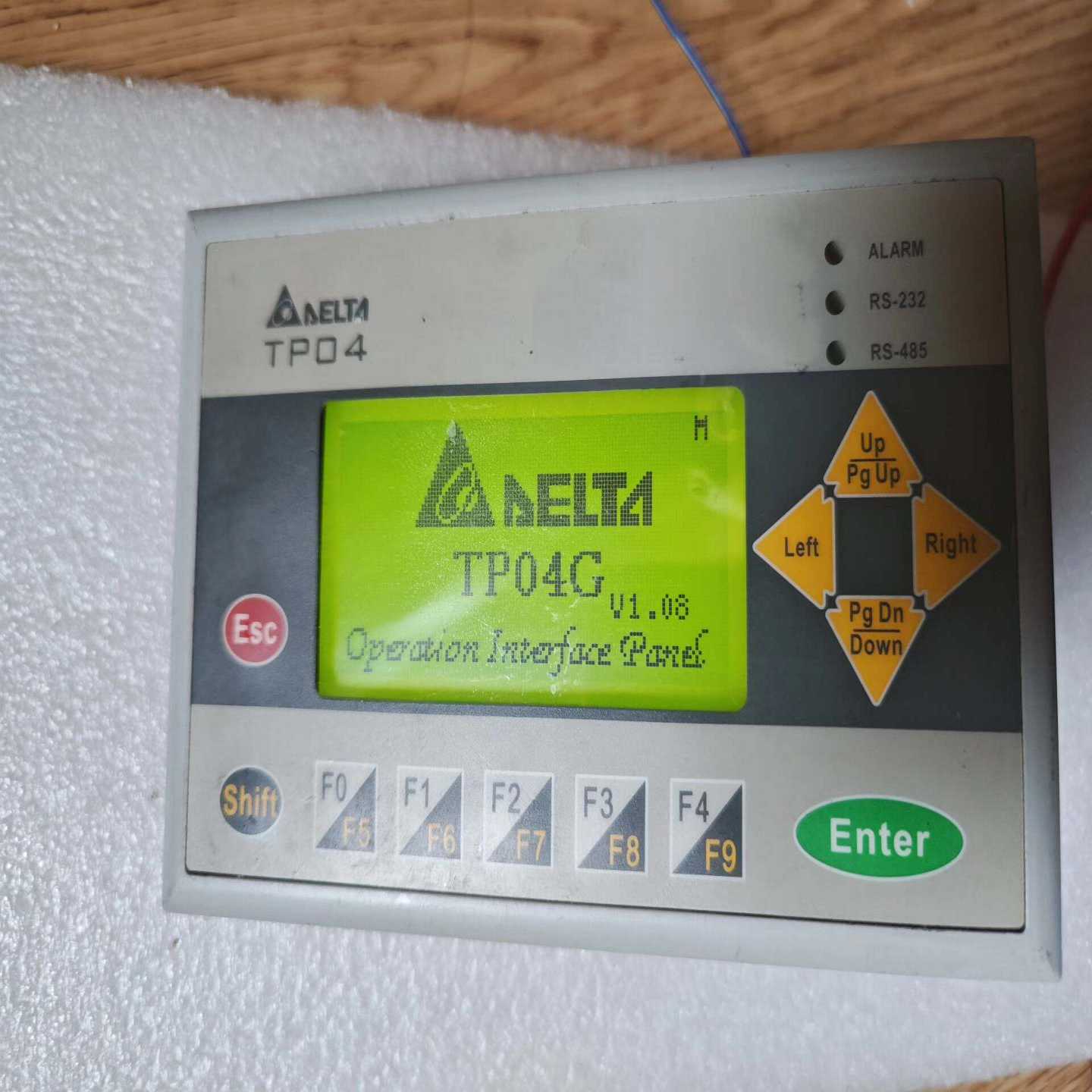 台达TP04G-AS2，功能正常，成色如图，要的直接拍吧。售--议价商