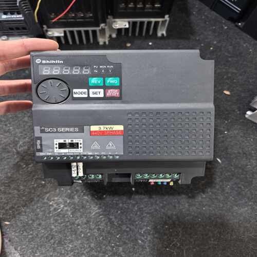 士林SC3-043-3.7K380V3.7KW变频器二