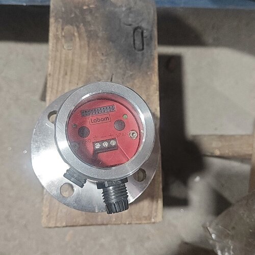 询-郎博CV3110labom智能压力变送器有2台成色实物