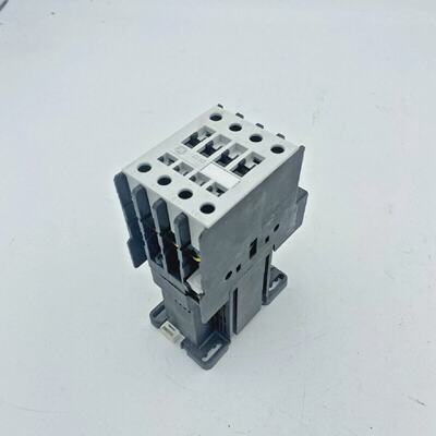 1pc X GE CL03D310M Contactor