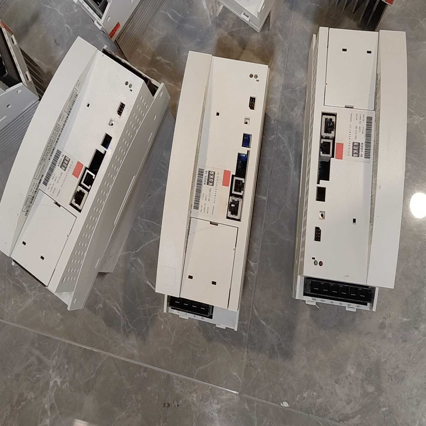 库卡KUKA机器人驱动器KSD1-16，型号00-122-2--议价商品