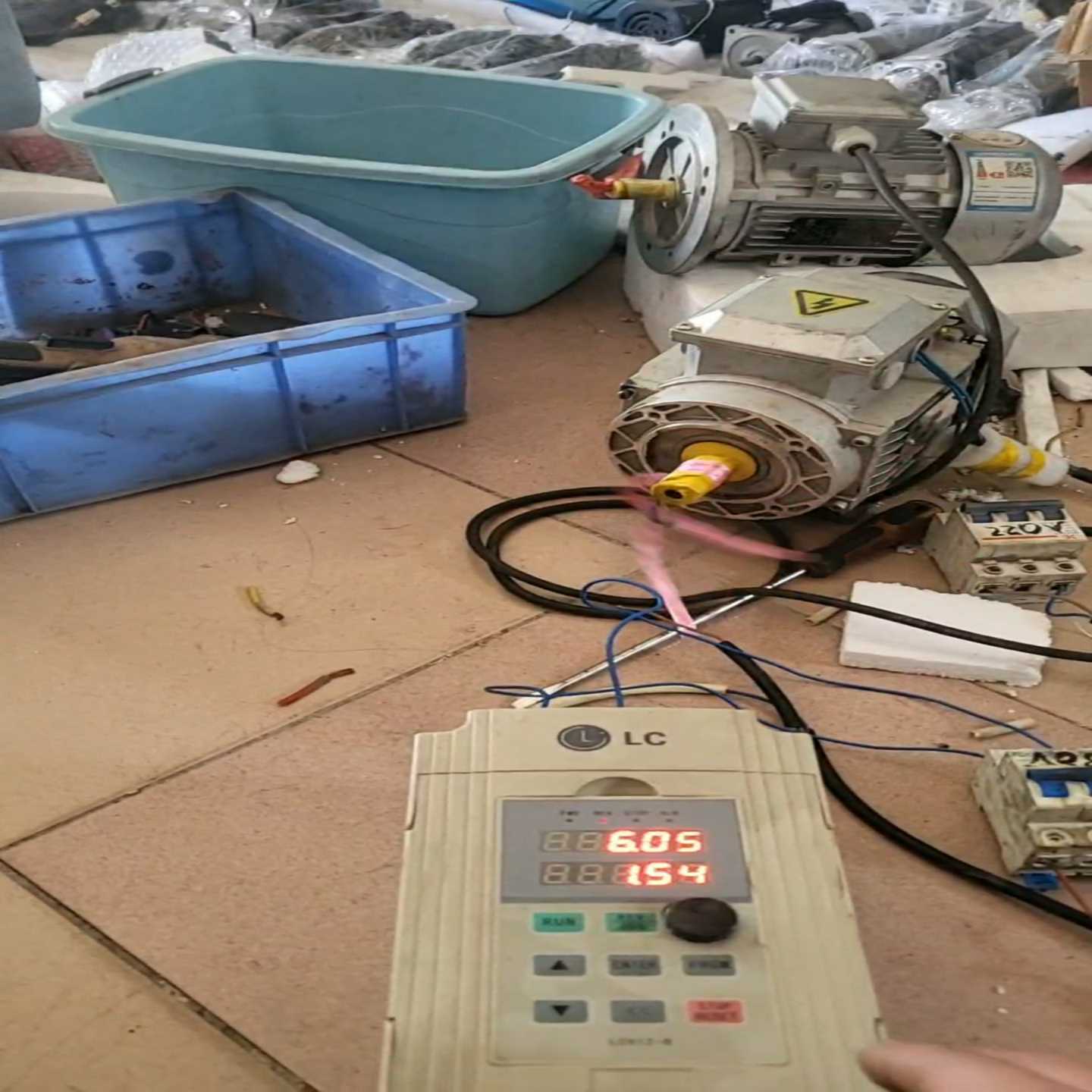 菱川LCV12一B变频器双显示表，拆机货，功率5.5KW【鑫鑫商铺】