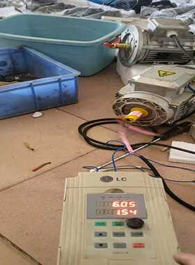 菱川LCV12一B变频器双显示表，货，功率5.5KW[浩蓉商户]