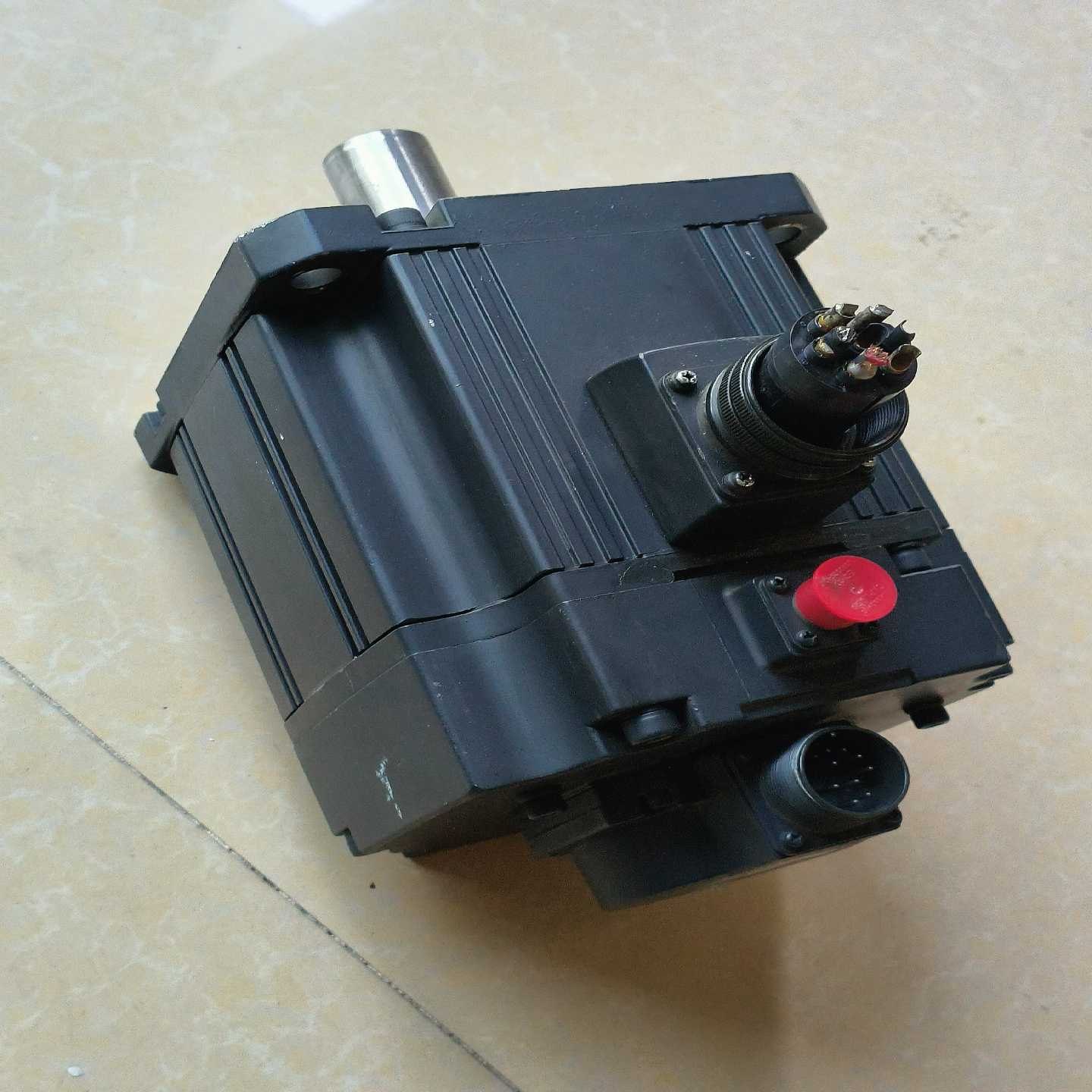 议价HC-SFS352B三菱伺服电机3.5kw带刹车，实物图功能