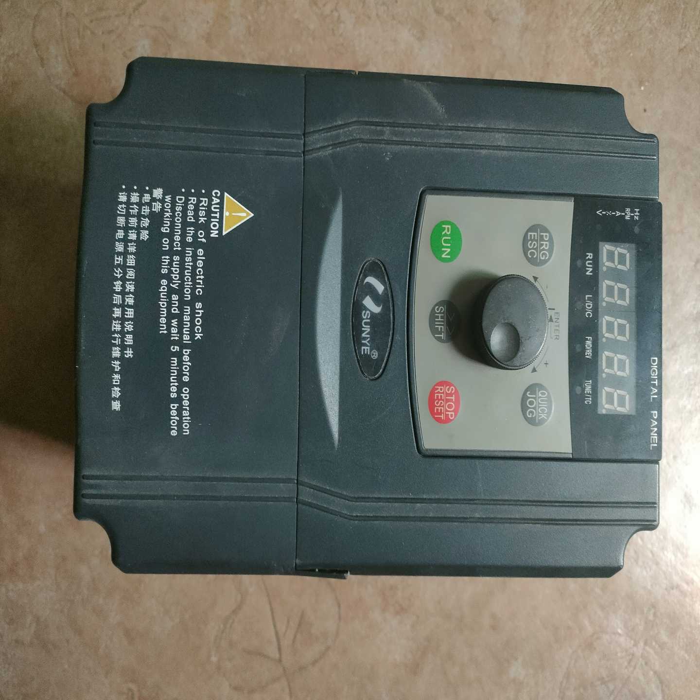 【议价】日业变频器CM530-A4T2R2GB/4R0PB适用