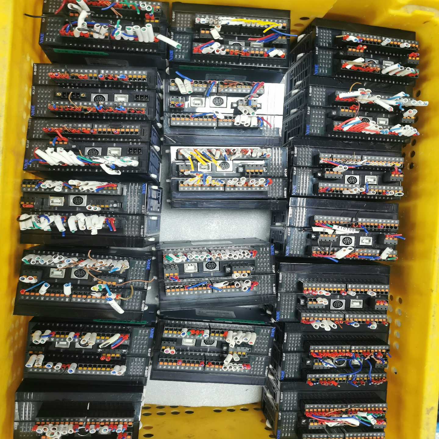 询价信捷PLCXL3-16TXL-E8X8YT外观漂亮