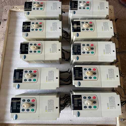 【星慕电子】蓝海华腾变频器 V5-T-4T3.7KW AC3PH 380