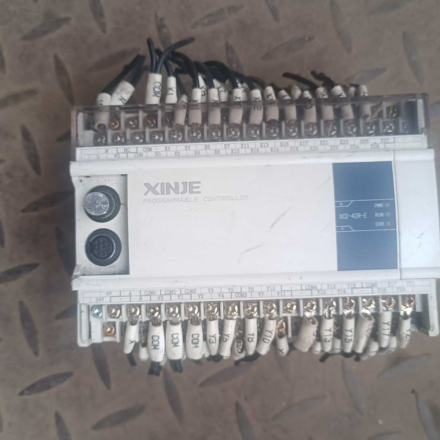 议价拆机信捷PLCXC2-42R-E，AC100-240V，成色维D修/现货