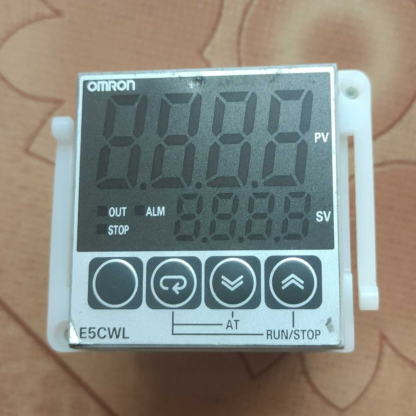【议价】omRonE5CWL-Q1TC温控器旧货成色如新包适用
