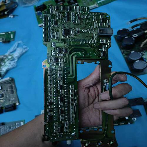 询价议价E000610SEW变频器MDS60A主板MDVSE适用