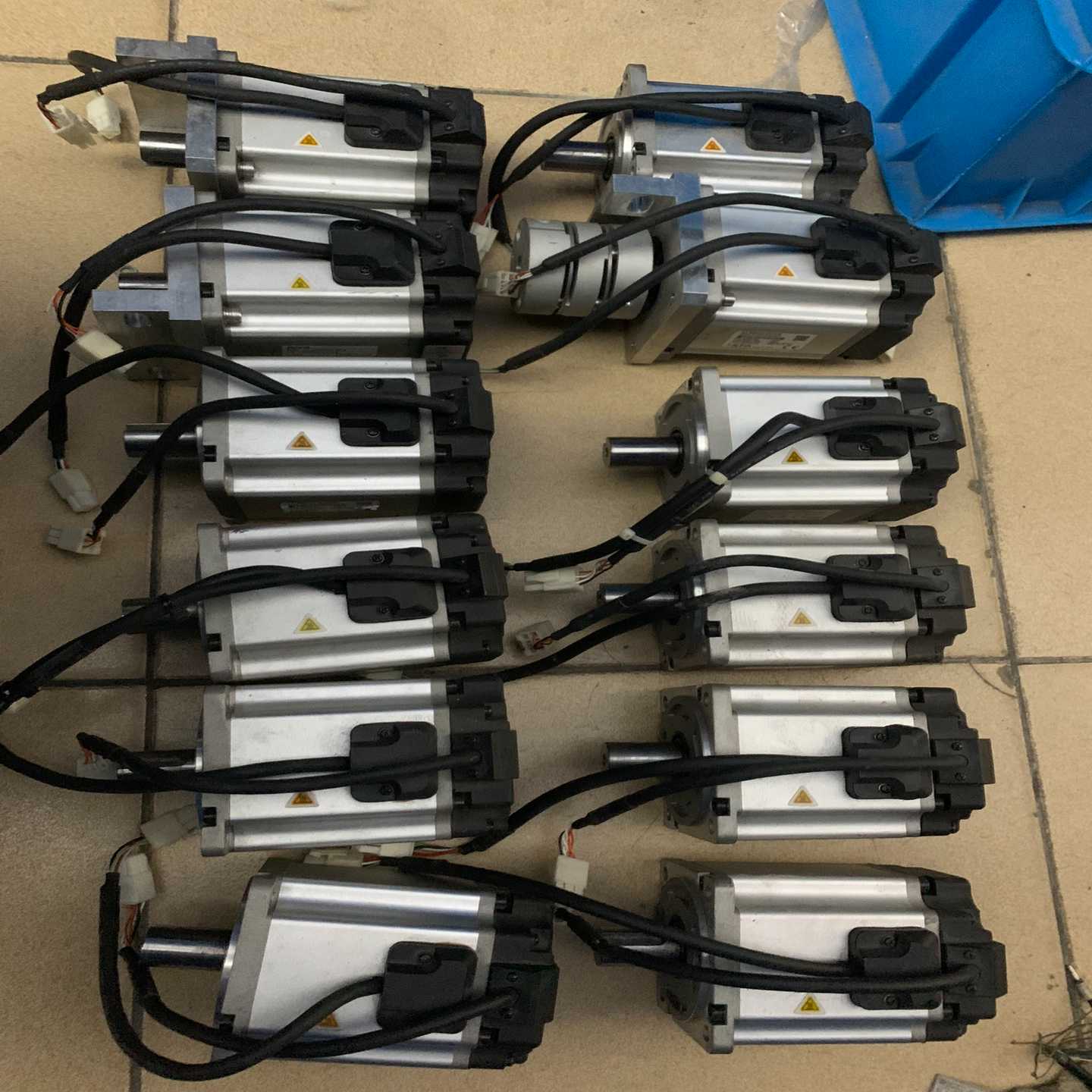 禾川伺服电机750w，单电机，SV-X3MA075A-N2L询价