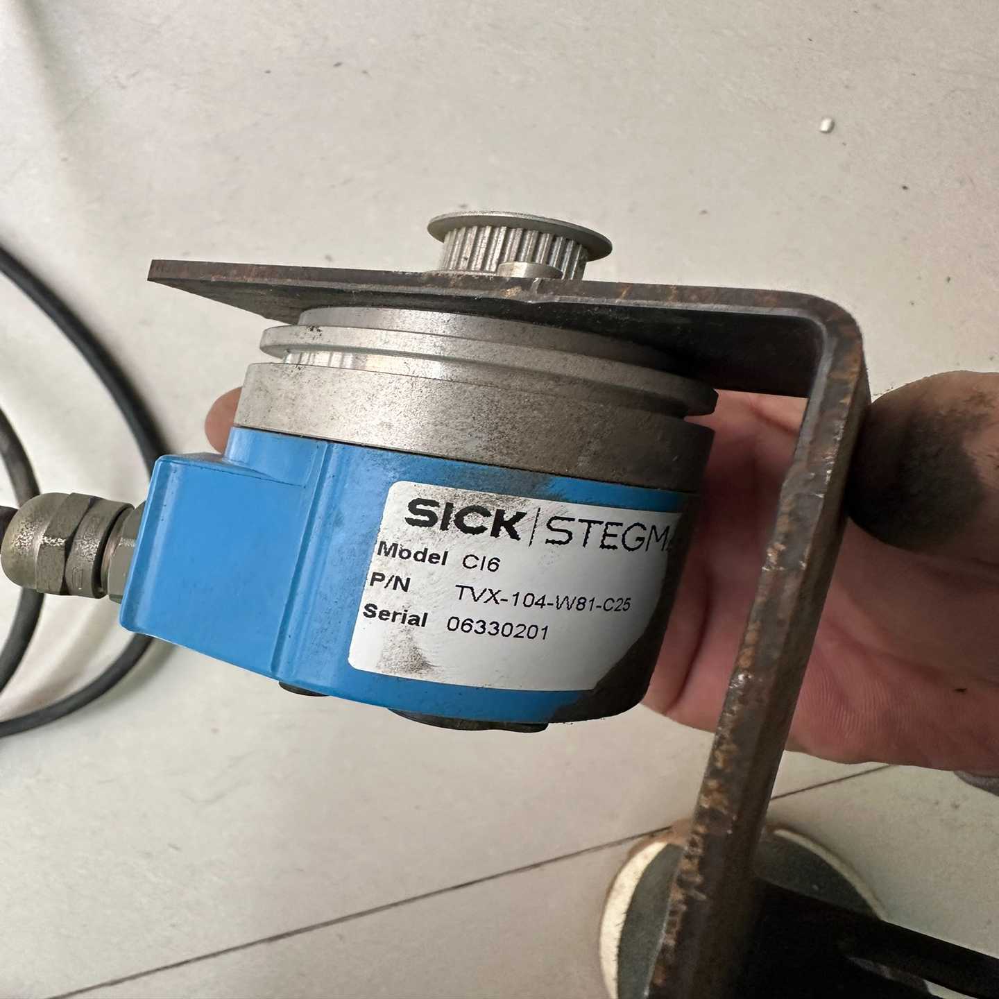 咨询-SICK编码器，TVX-104-W81-C25，成色9成，