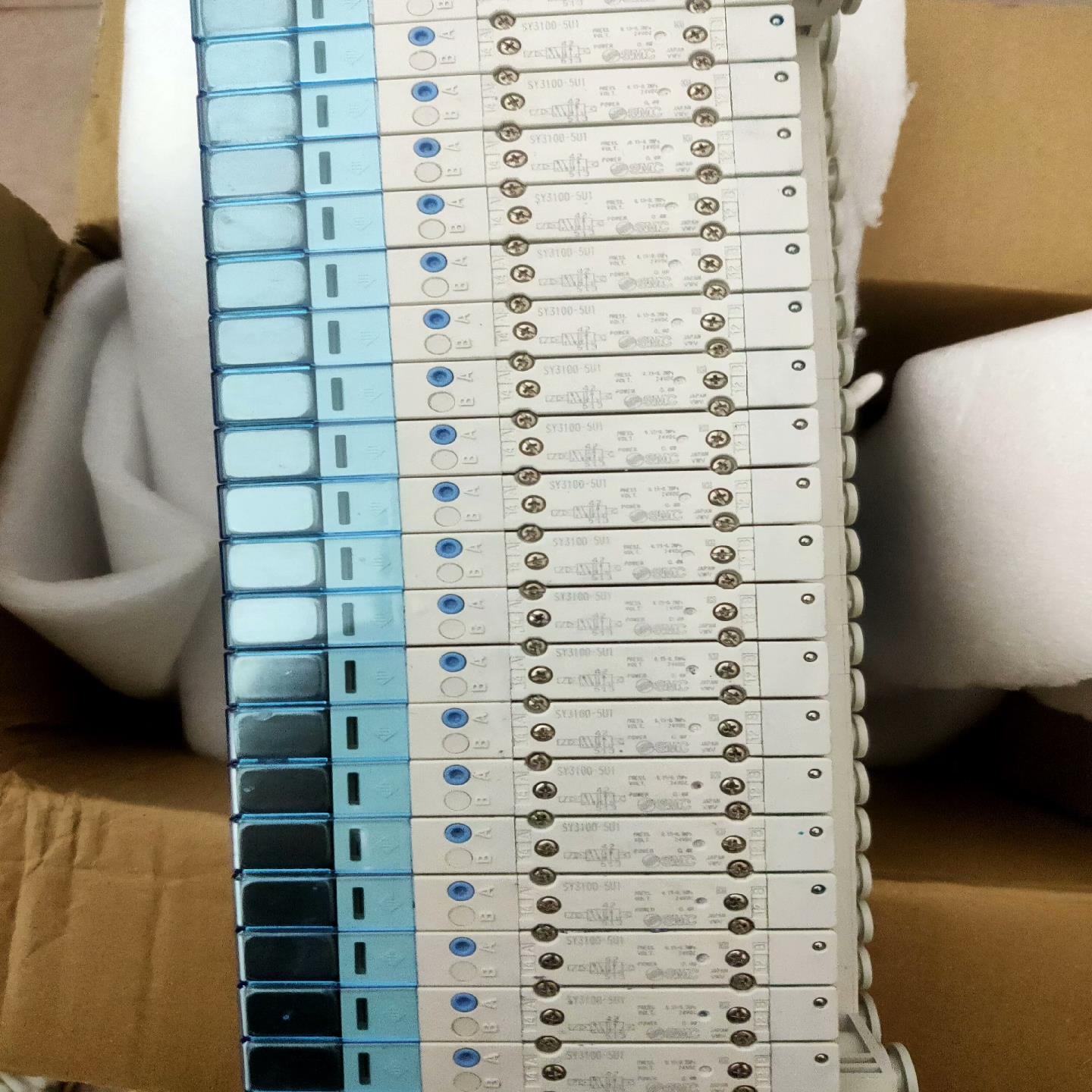 电磁阀  SY3100-5U1 一组20个电磁阀~询价