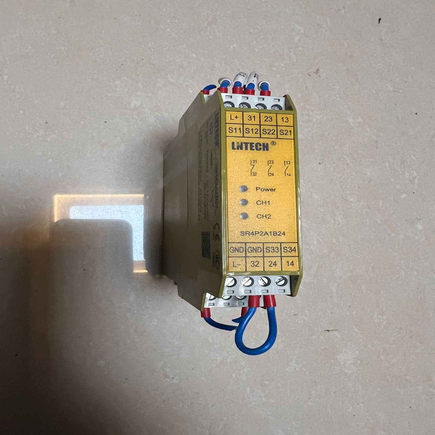 【请询价】莱恩光缆安全继电器SR4P2A1B24 拆机现货实物拍摄