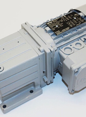 议价Lenze Gst042MVbr071C42 triebemotor 13163150  I64  Mdemax