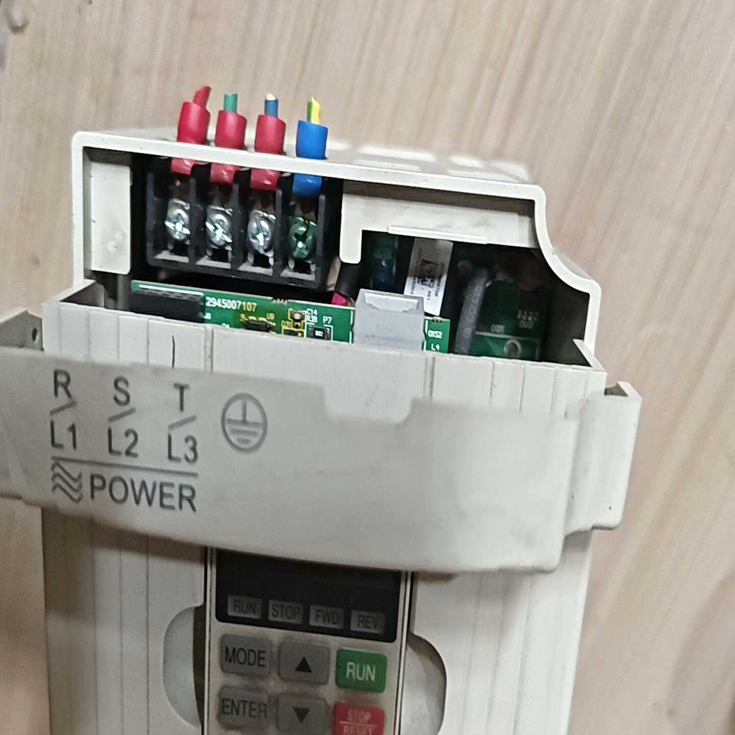 咨询-台达VFD-M系列变频器1.5KW，VFD015M43B，原