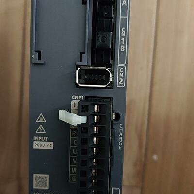 议价Almost New Mitsubishi Servo Drive MrJe20B 200V Ac Input