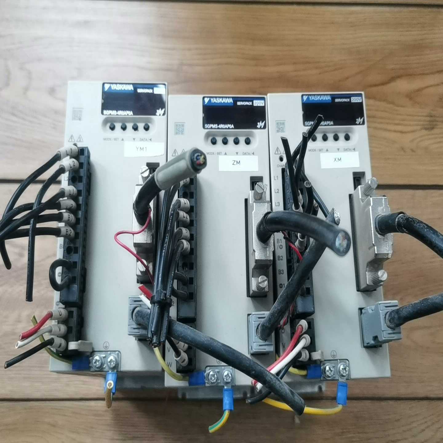 伺服驱动器SGPMS-4R0AP0A850W2