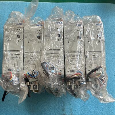 （请询价）伦茨8200系列驱动器E82Ev7512C项目拆机成色