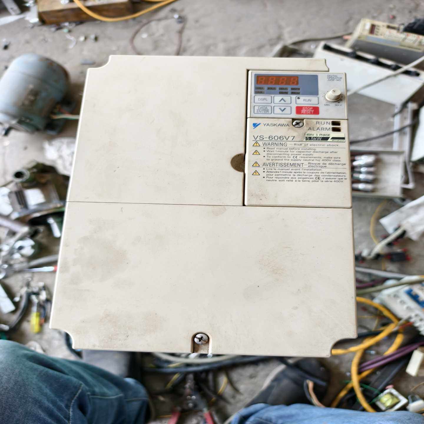 出售变频器CIMR-V7AT45P5。测试电机不转，