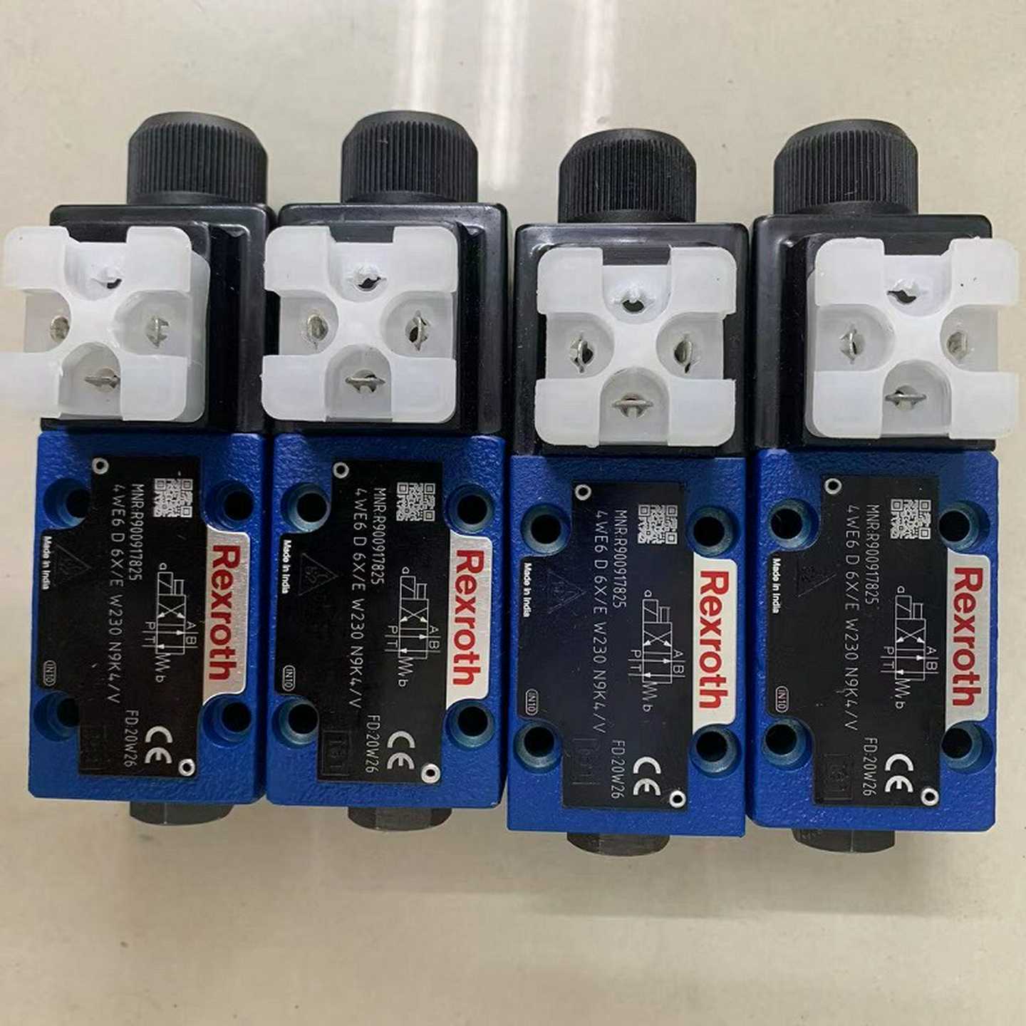 REXROTH减压阀液压方向阀R90O825 4WE6D6X/EW230N9K4/V