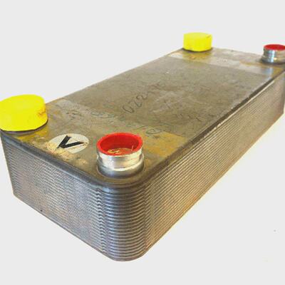NEW HEAT EXCHANGER 22 PLATE 20 12 X 9 12 MALEFEMALE THREAD