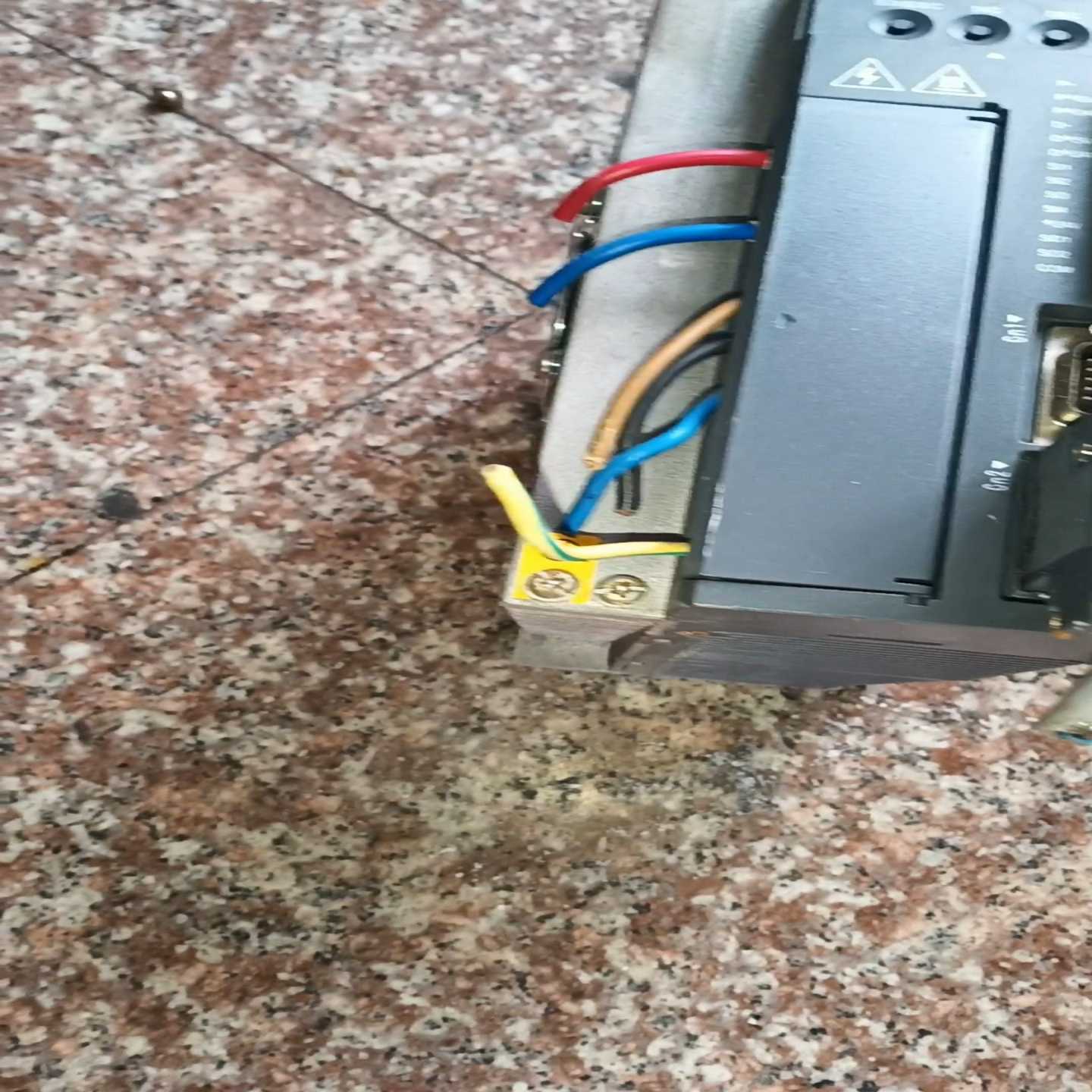 信捷驱动器DS2-21P5-AS15kw220v拆【询价】