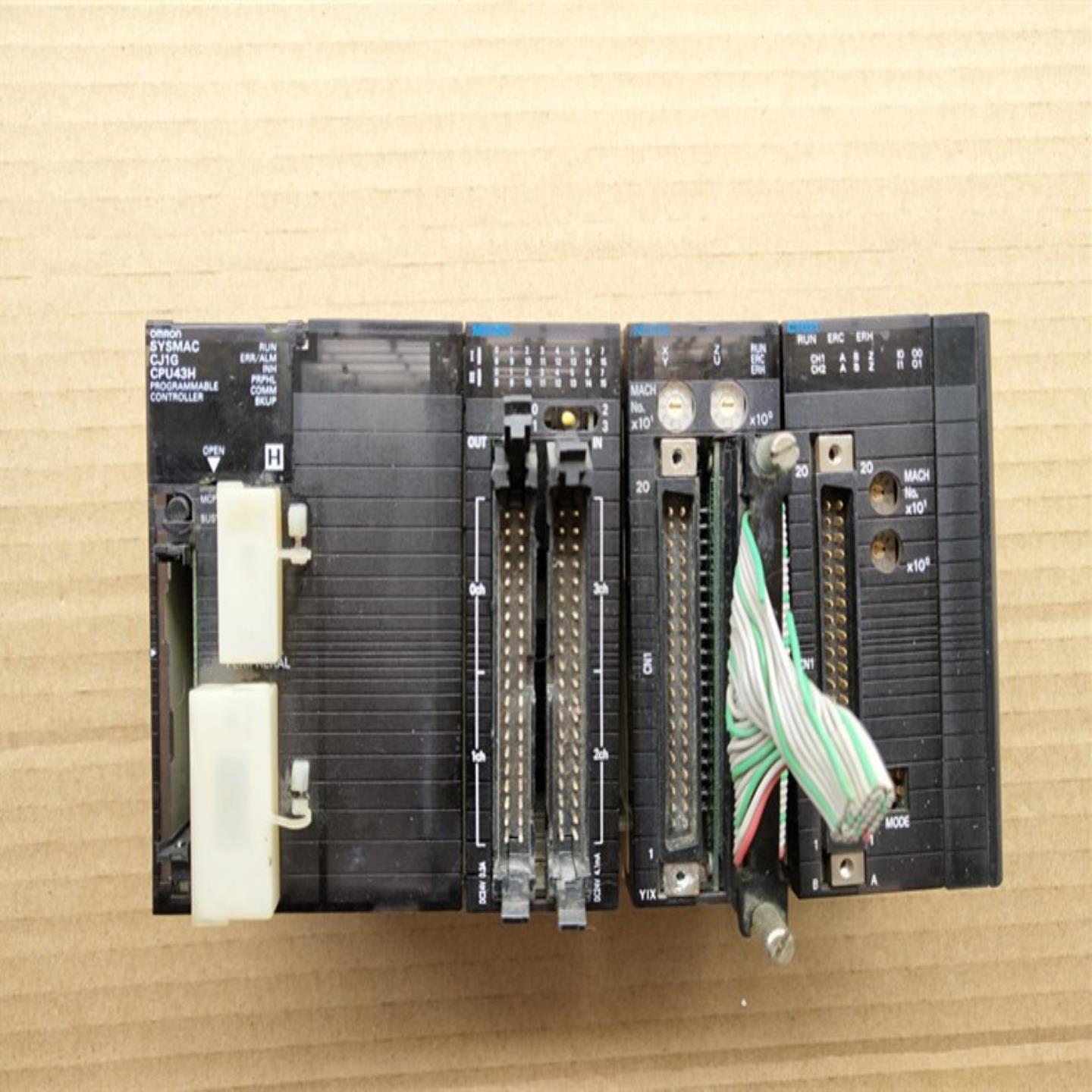 欧姆龙 CJ1W-PA202CT021MD263NC413MD233NC433DA021NC214