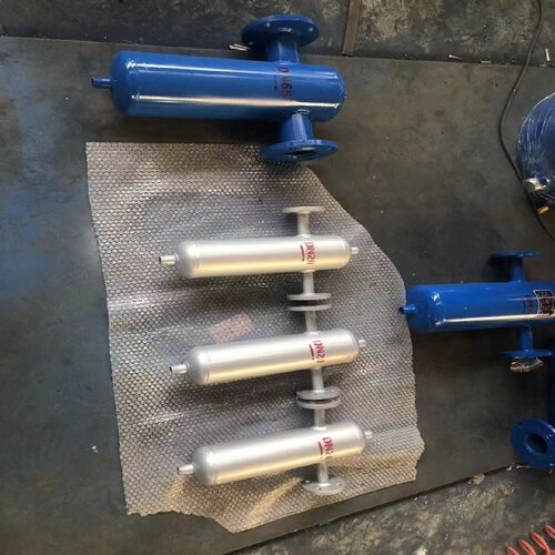 汽水分离器挡板式旋风式蒸汽气液分离器自动排水油水油气分离器