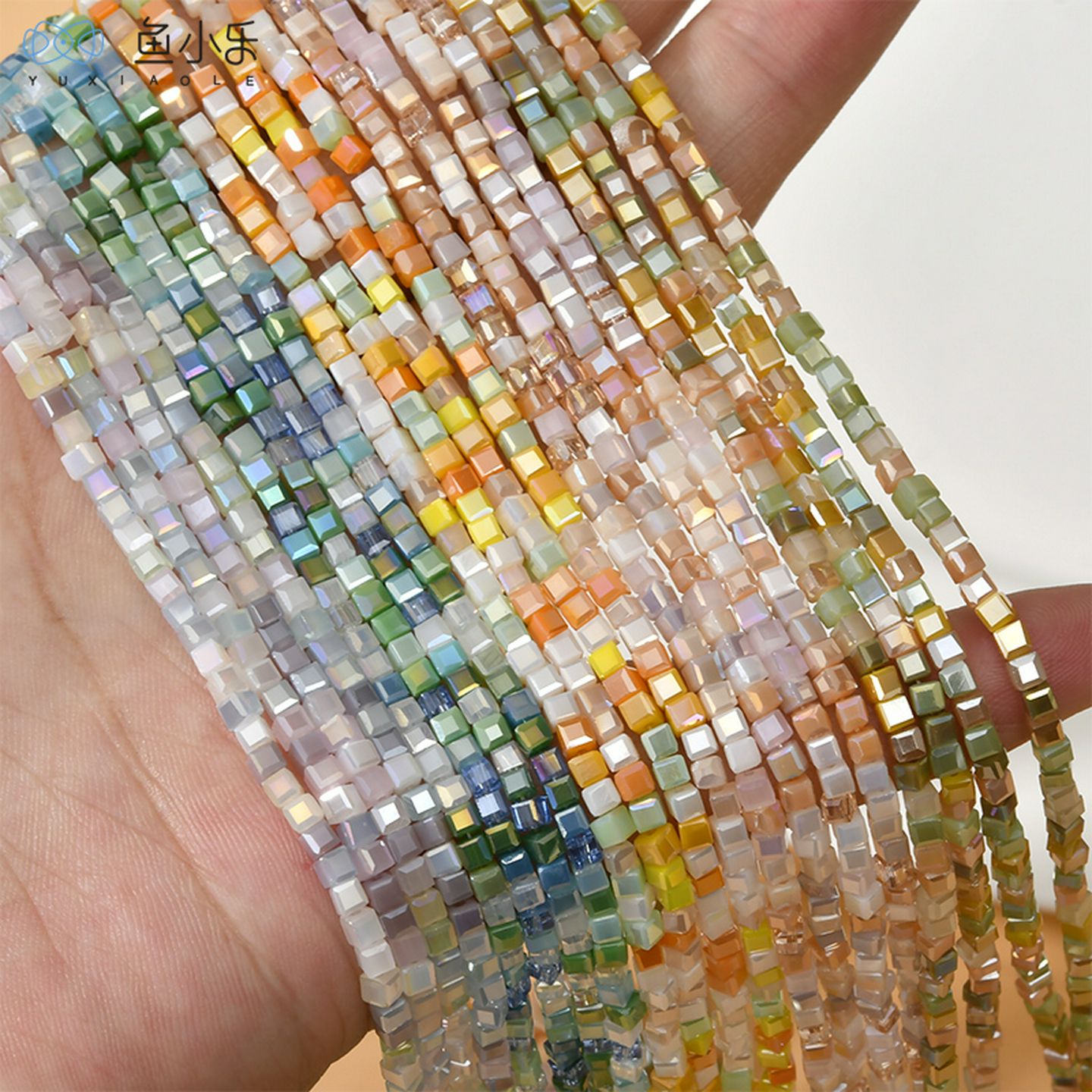 2迷你方糖冰激凌色水晶玻璃方珠散珠手链项链耳饰串珠材料