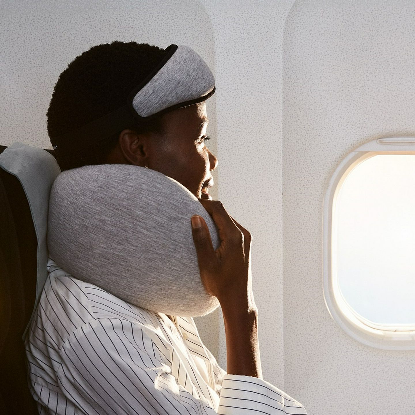 鸵鸟枕鸵鸟枕便携式旅行u型枕护颈飞机高铁午睡枕颈椎枕