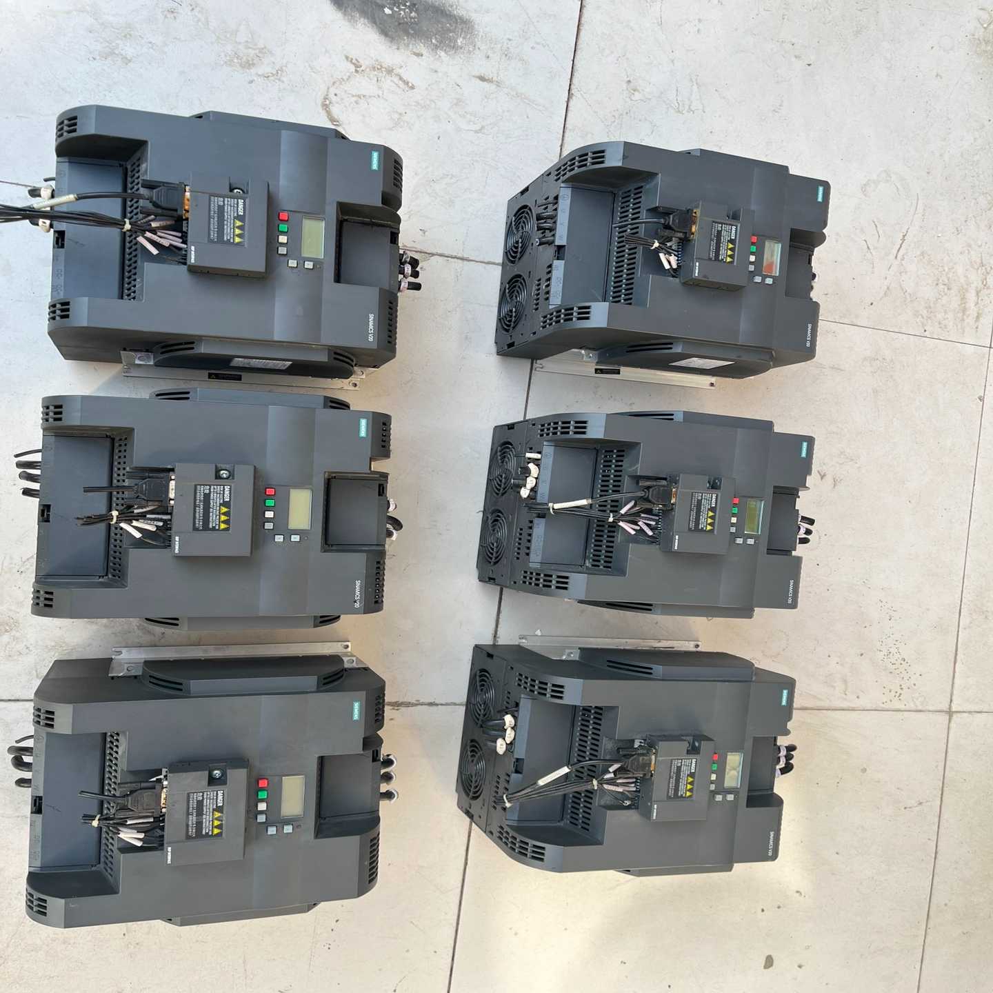 变频器6SL3210-5BE32-2UV0（6台）成色询价