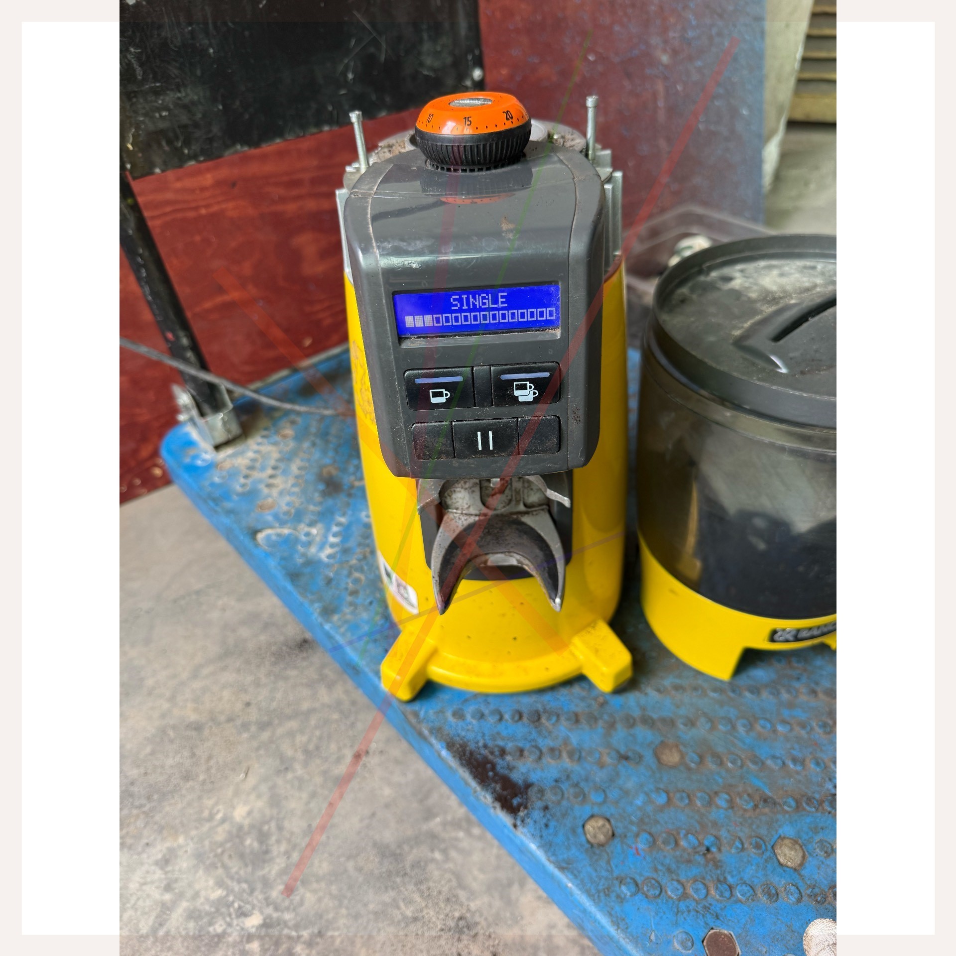 售前询价出一台兰奇里奥Rancilio磨豆机黄色机身带数显屏功