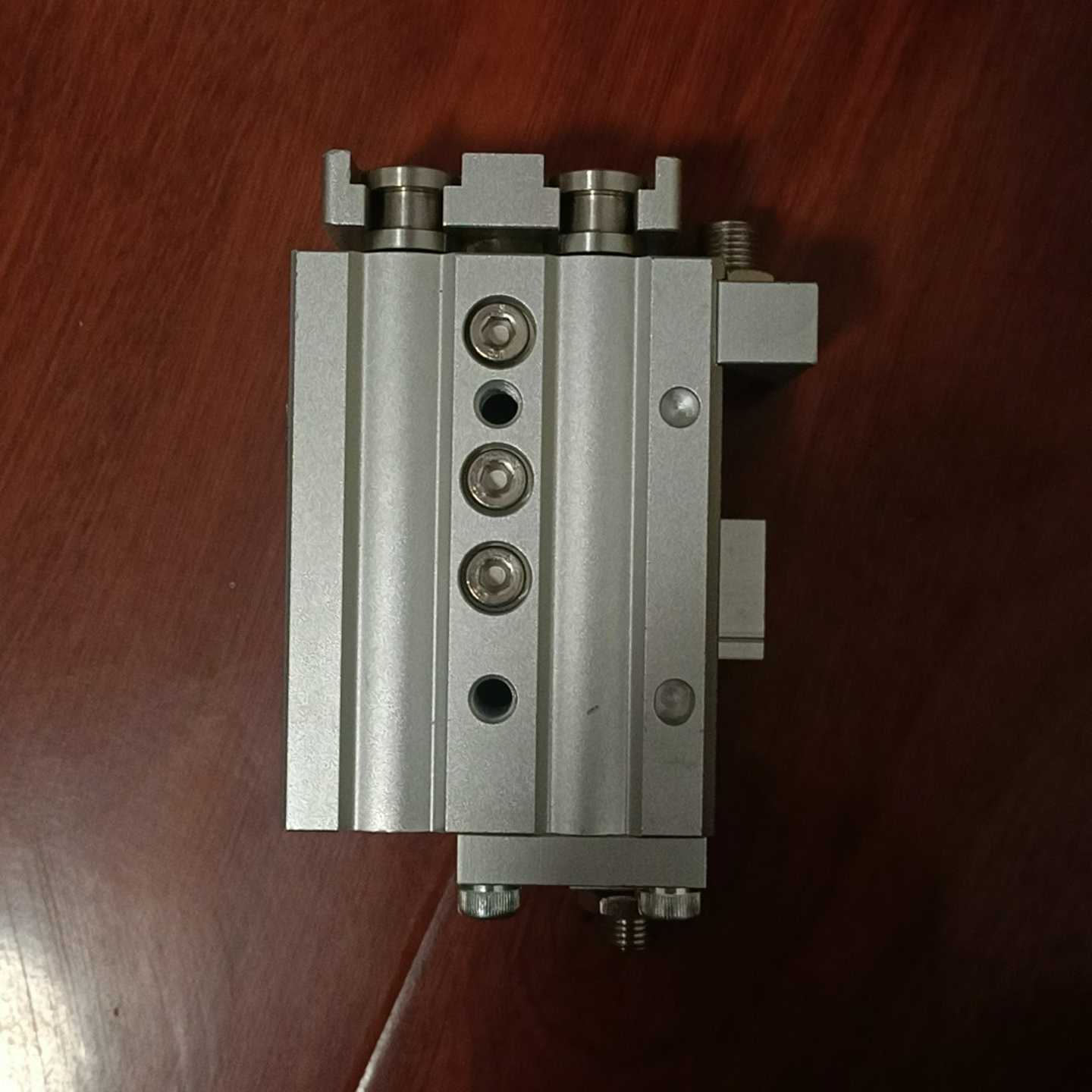 （请询价）HLQL16-20SA进口双轴滑台气缸，工程余料，未使用过的