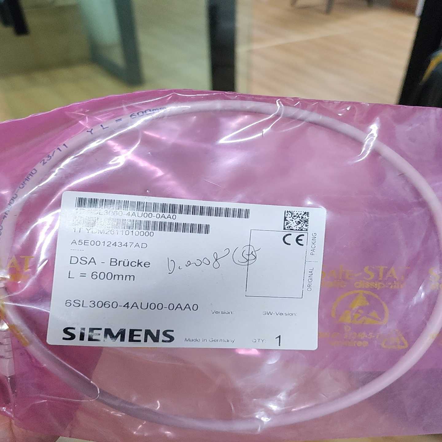 询价6SL3060-4AU00-0AA0线一根联系