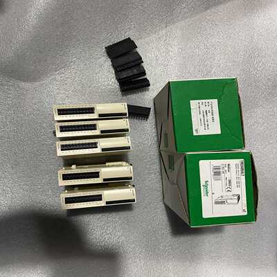 施耐德PLC模块、TM2AMI4LT施耐德模块有两个拍前询价