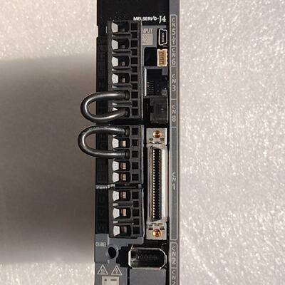三菱驱动器MRJ420A功能正常实物图拍摄成色拍前询价