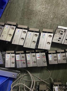 AirTac亚德客三轴缸82TCL16×20S4个议价商品