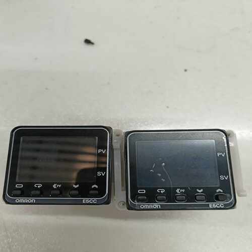 (议价)数字温控器E5CC-QⅩ2ASM-800，货1O个
