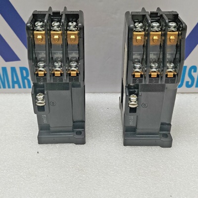 Contacteur Magntique Fuji Electric SRC502UX 3A3B 100110V