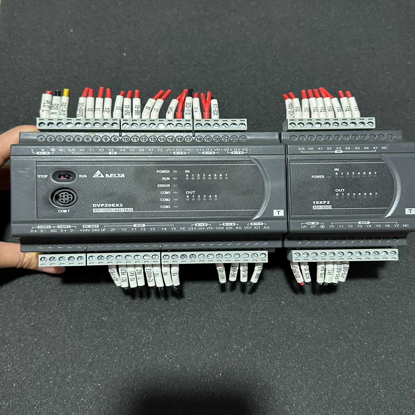 台达PLCDVP20EX200T带模块，成色漂亮，现货多台--议价商品