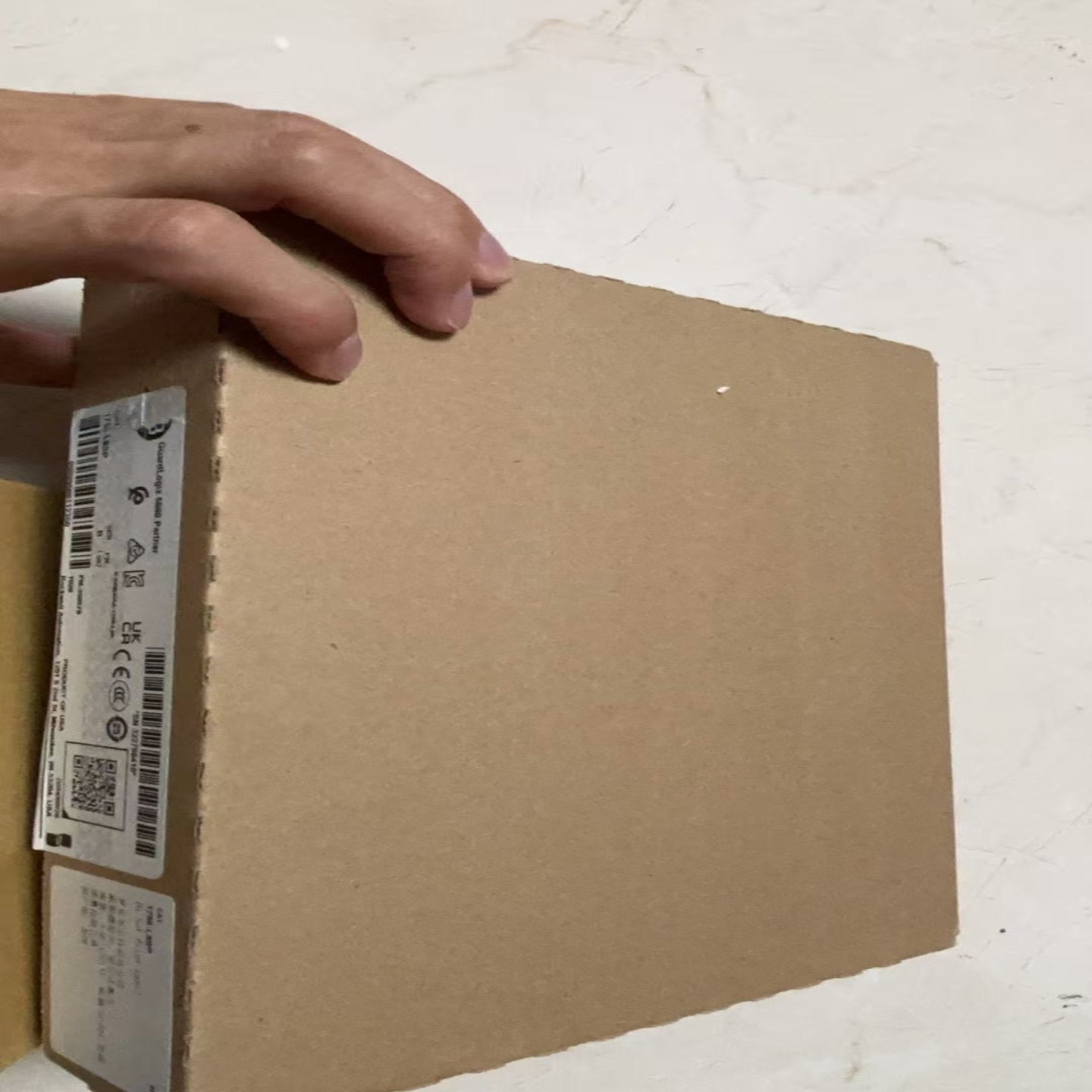 【请询价】1756-L8SP全新原装正品