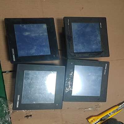 三菱触摸屏 GT1050-QBBD-C 3台