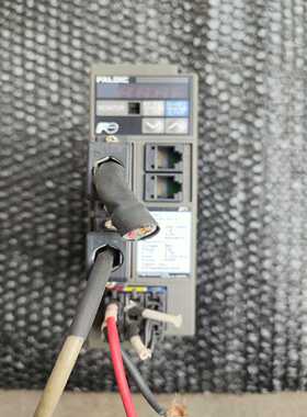 富士伺服驱动器ryc401d3-vvt2，400w，成色如图~询价
