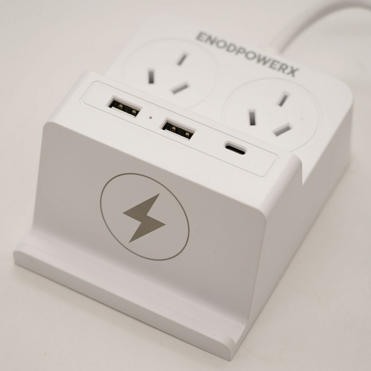 出美亚的ENODPOWERX带USB充电功能的6合1插线板插排2米手机支架